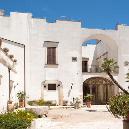 Palazzo Francesco Grassi Bed and Breakfast Aradeo Εξωτερικό φωτογραφία