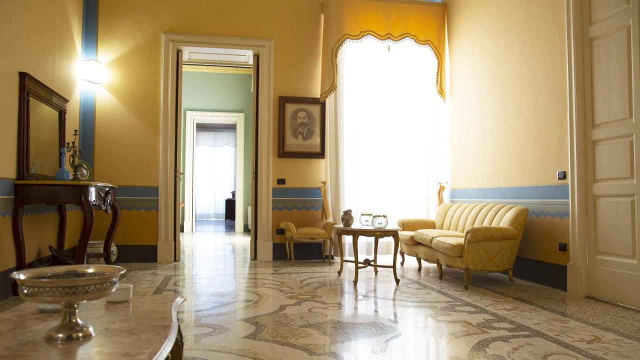 Palazzo Francesco Grassi Bed and Breakfast Aradeo Εξωτερικό φωτογραφία
