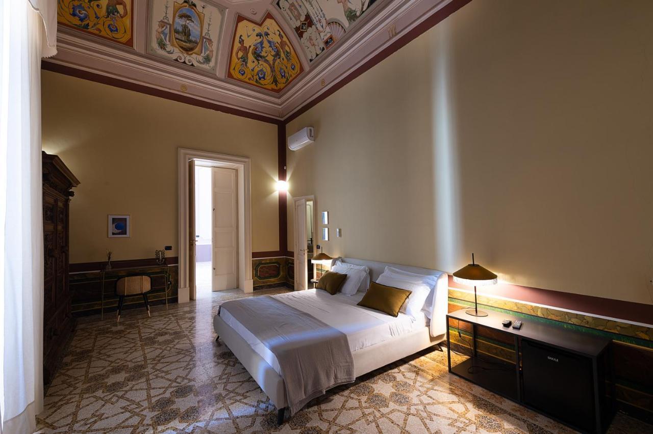 Palazzo Francesco Grassi Bed and Breakfast Aradeo Εξωτερικό φωτογραφία