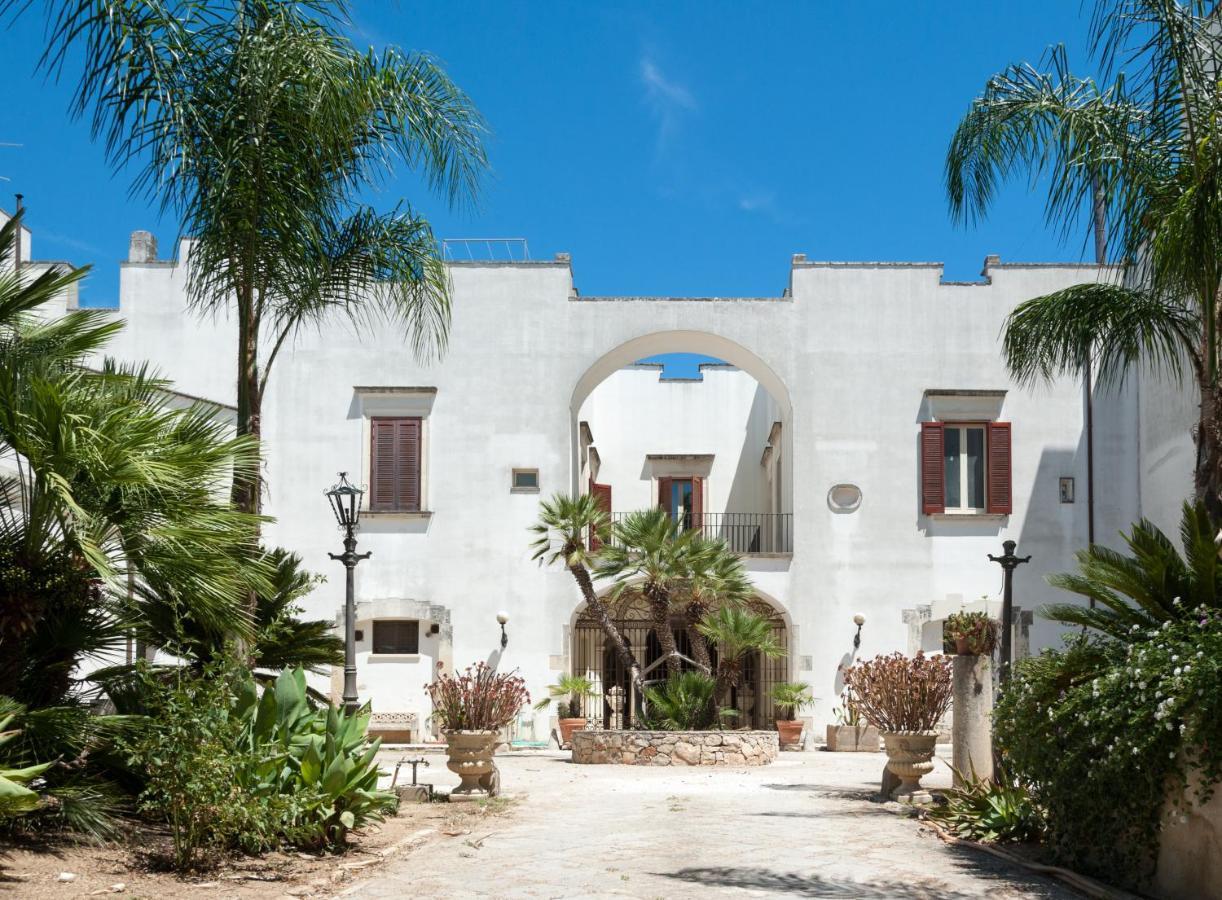 Palazzo Francesco Grassi Bed and Breakfast Aradeo Εξωτερικό φωτογραφία